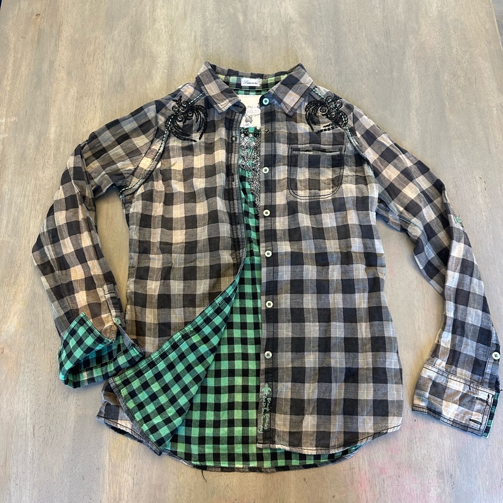 Women’s Roar long sleeve shirt-size L